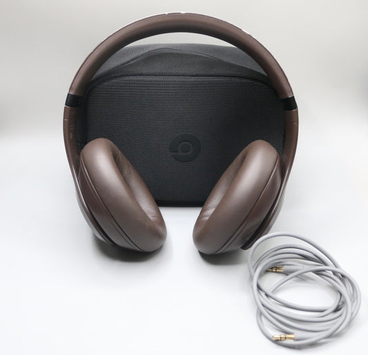 Beats A2924 Studio Pro Wireless Headphones
