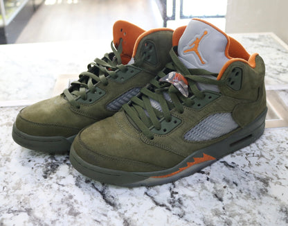Nike Air Jordan 5 Retro Army Olive Green-Solar Orange-Olive Size 10