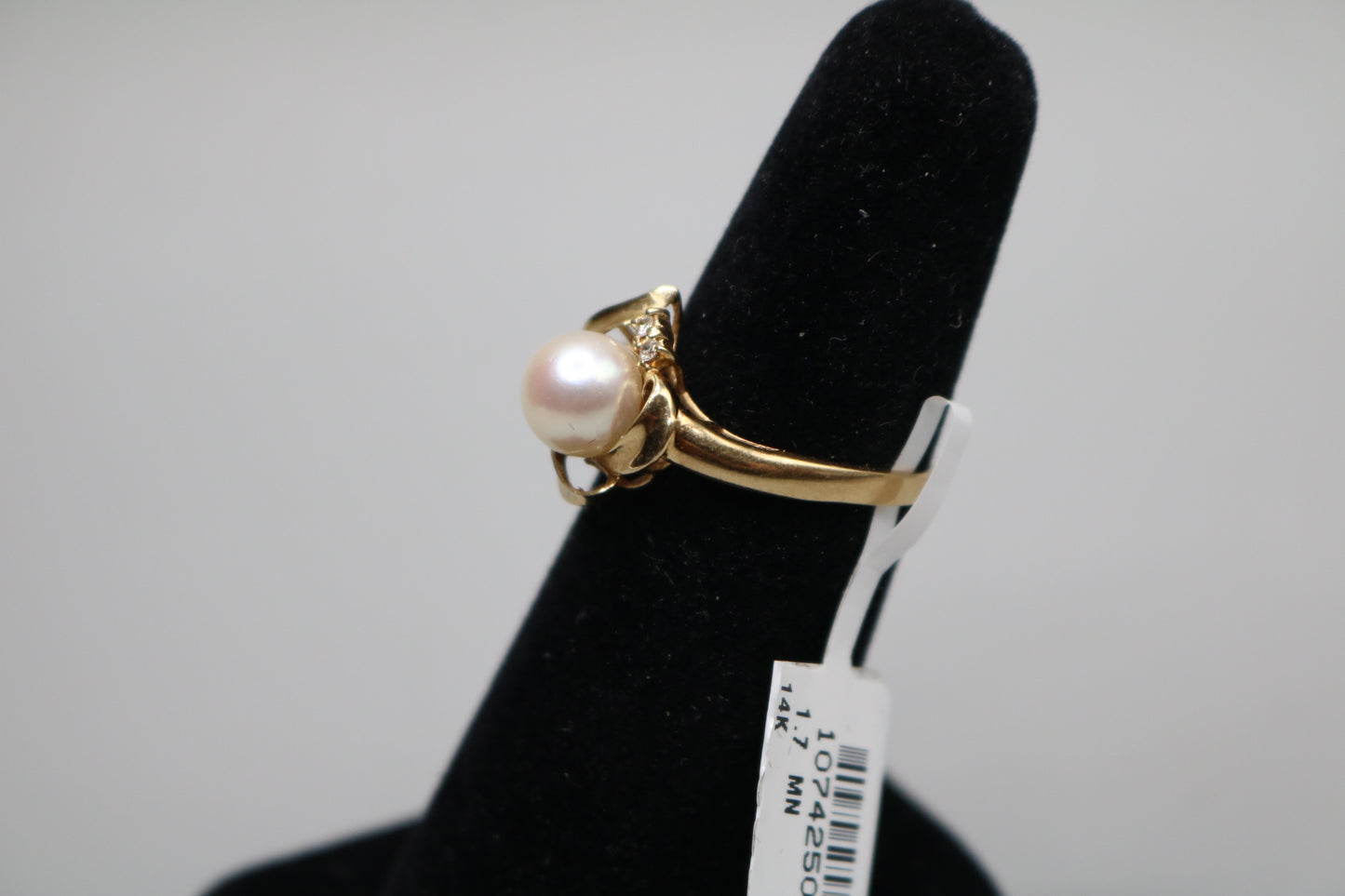 14K Yellow Gold Fancy Vintage Pearl Diamond Ring (Size 7 3/4)