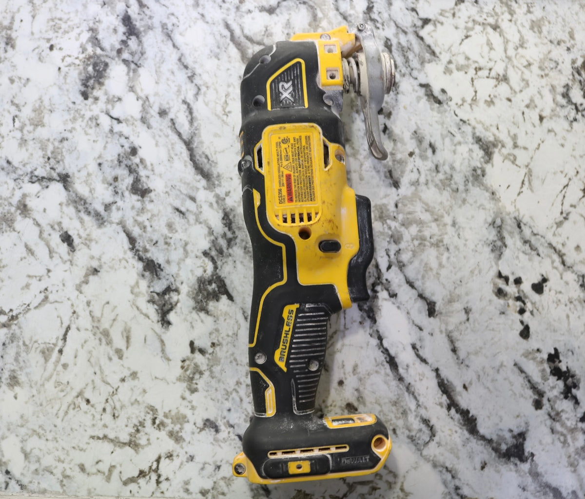 DeWalt DCS356 Max XR 20V Brushless Cordless Oscillating Multi-Tool