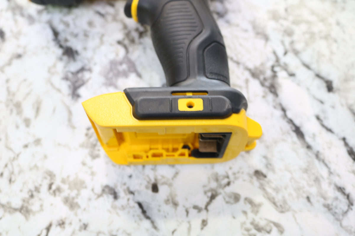 DeWalt DCL043 Jobsite LED Spotlight