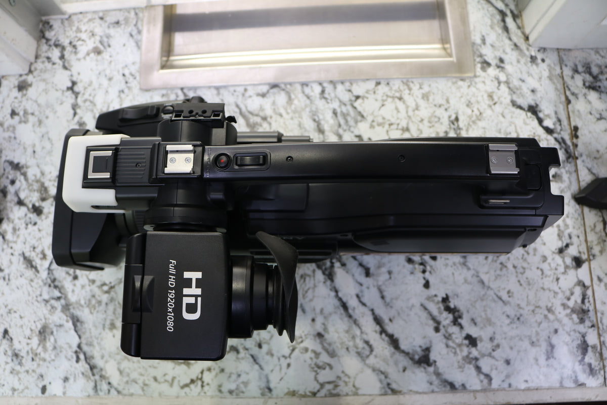 Sony HXR-MC2500 12x Optical Zoom 200x Digital Zoom Full HD Shoulder Mount Cam