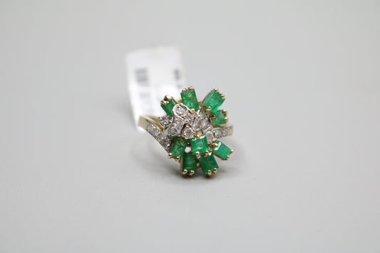 14K Yellow Gold Ladies Diamond & Emerald Cluster Ring (Size 7) 1.48CTW