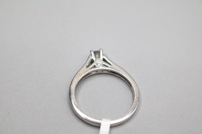 14K White Gold Solitaire Ring 0.21CTW (Size 7)
