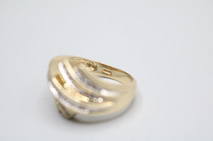10K Yellow Gold Lady's Diamond Cocktail Ring (Size 6 1/2)