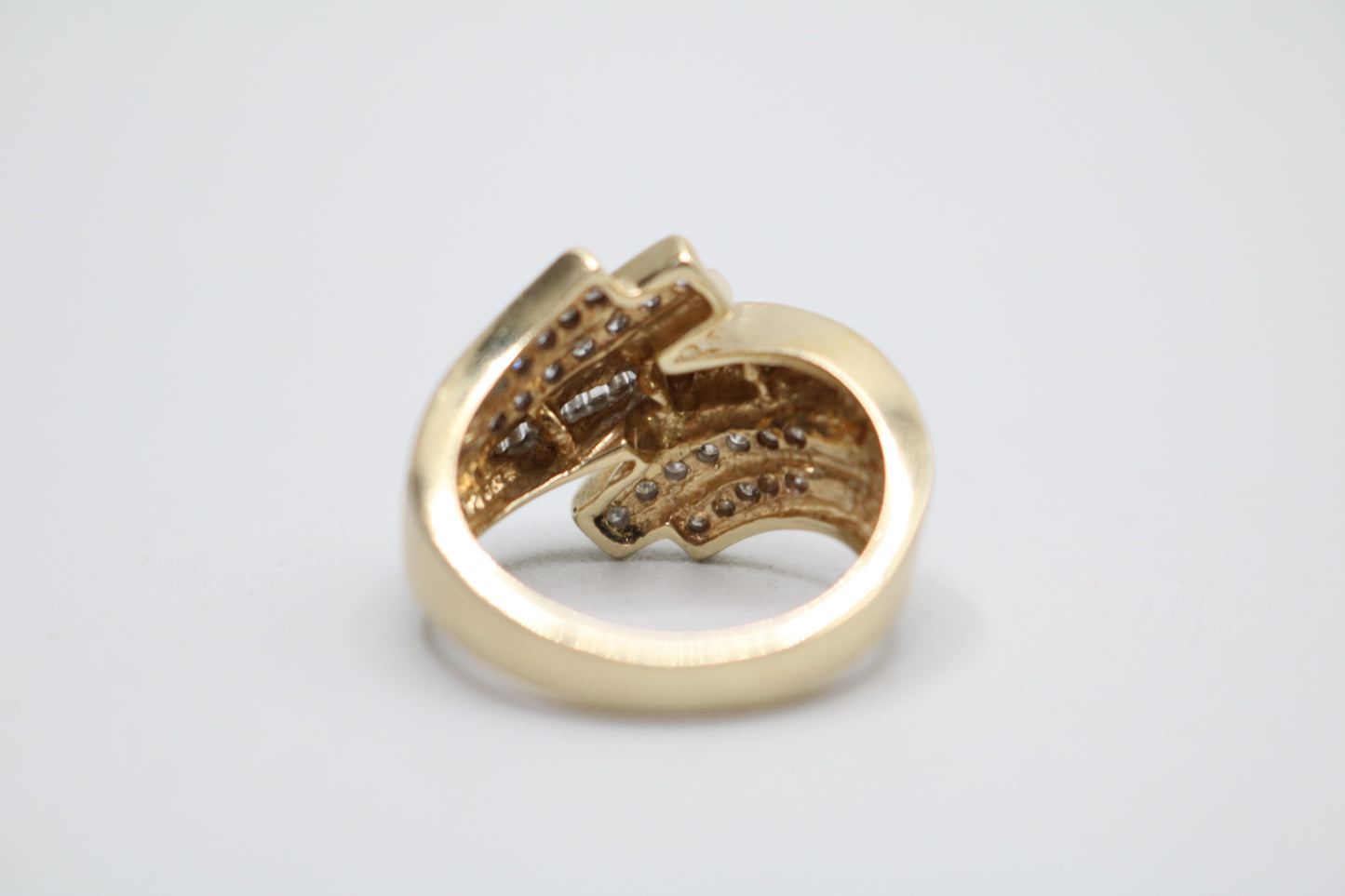 10K Yellow Gold Lady's Diamond Cocktail Ring (Size 6 1/2)