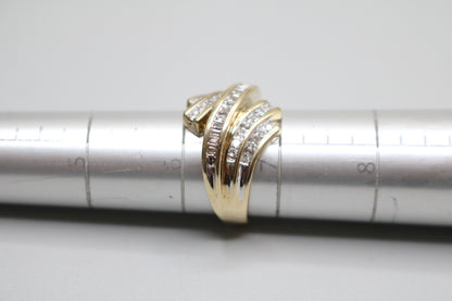 10K Yellow Gold Lady's Diamond Cocktail Ring (Size 6 1/2)
