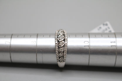 10K White Gold Diamond Unisex Band Ring (Size 9)