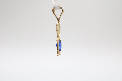 14K Yellow Gold Girl Charm With Blue Sapphire (1.0 Grams)