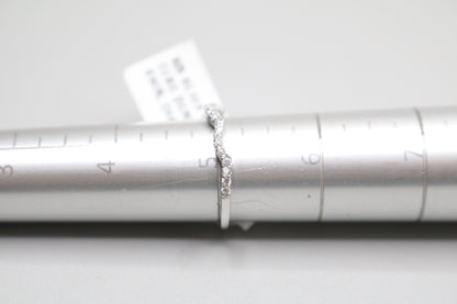 Women's Sterling Silver Cubic Zirconia Band Size 5 (1.1Grams)