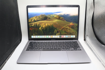 2020 Apple MacBook Air A2179 13-Inch (8GB, 256 GB SSD)