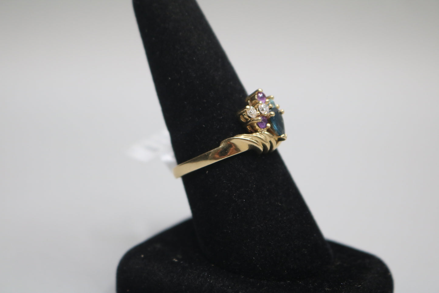 14K Yellow Gold Fancy Diamond and Sapphire Promise Ring (Size 9)