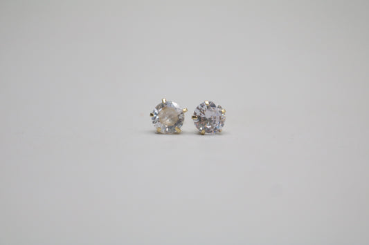 14k Yellow Gold Stud Pair Earrings (1.1 Grams)