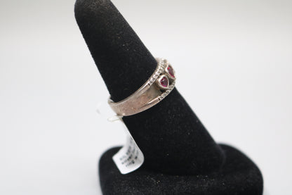 925 Silver Channel Heart Rubies Style Band Ring (Size 8)
