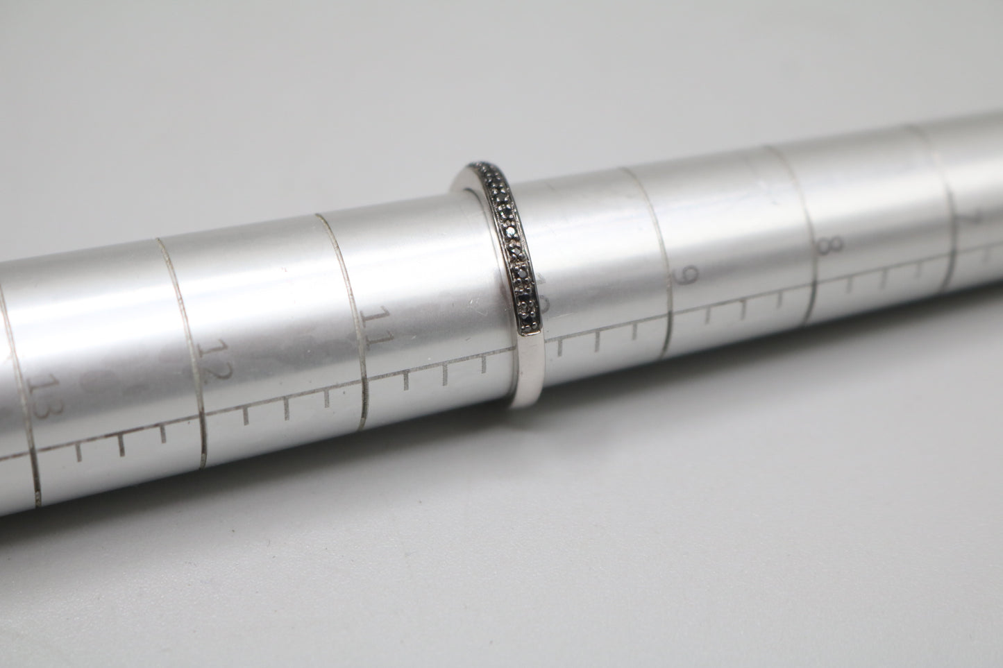 925 Sterling Silver Channel Setting Band Ring (size 10)