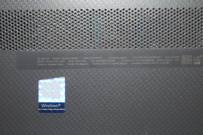 HP 250 G8 Notebook PC 15.6" Intel Core i3-1005G1 256GB SSD 8GB RAM
