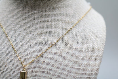 14-Karat Yellow Gold Elegant Chain Necklace with Rectangle Charm