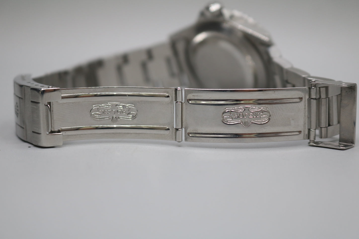 1999 Rolex Oyster Perpetual Date Submariner 16610 40mm Men's Watch (Local Pick-Up Only)