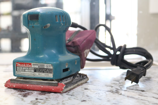 Makita Finishing Sander BO4552 Handheld Palm Power Tool Only