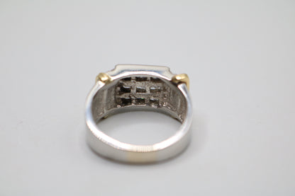 Platinum Invisible Set Princess Cut Diamond Cluster Ring with 18K Yellow Gold Accents (1.57 CTW) (Size 8 3/4)