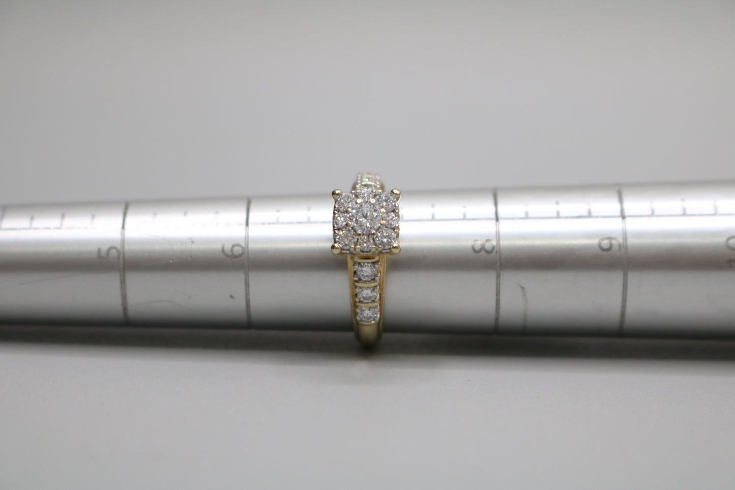 10K Yellow Gold Lab Grown Diamond Cluster Ring (0.85 CTW) (Size 7) Clearance