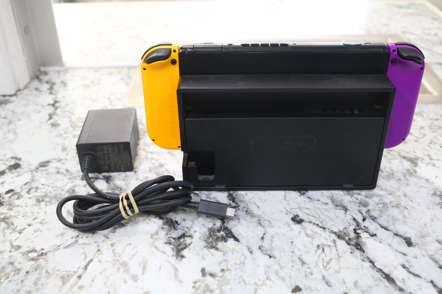Nintendo Switch HAC-001(-01) Orange &amp; Purple Joycons