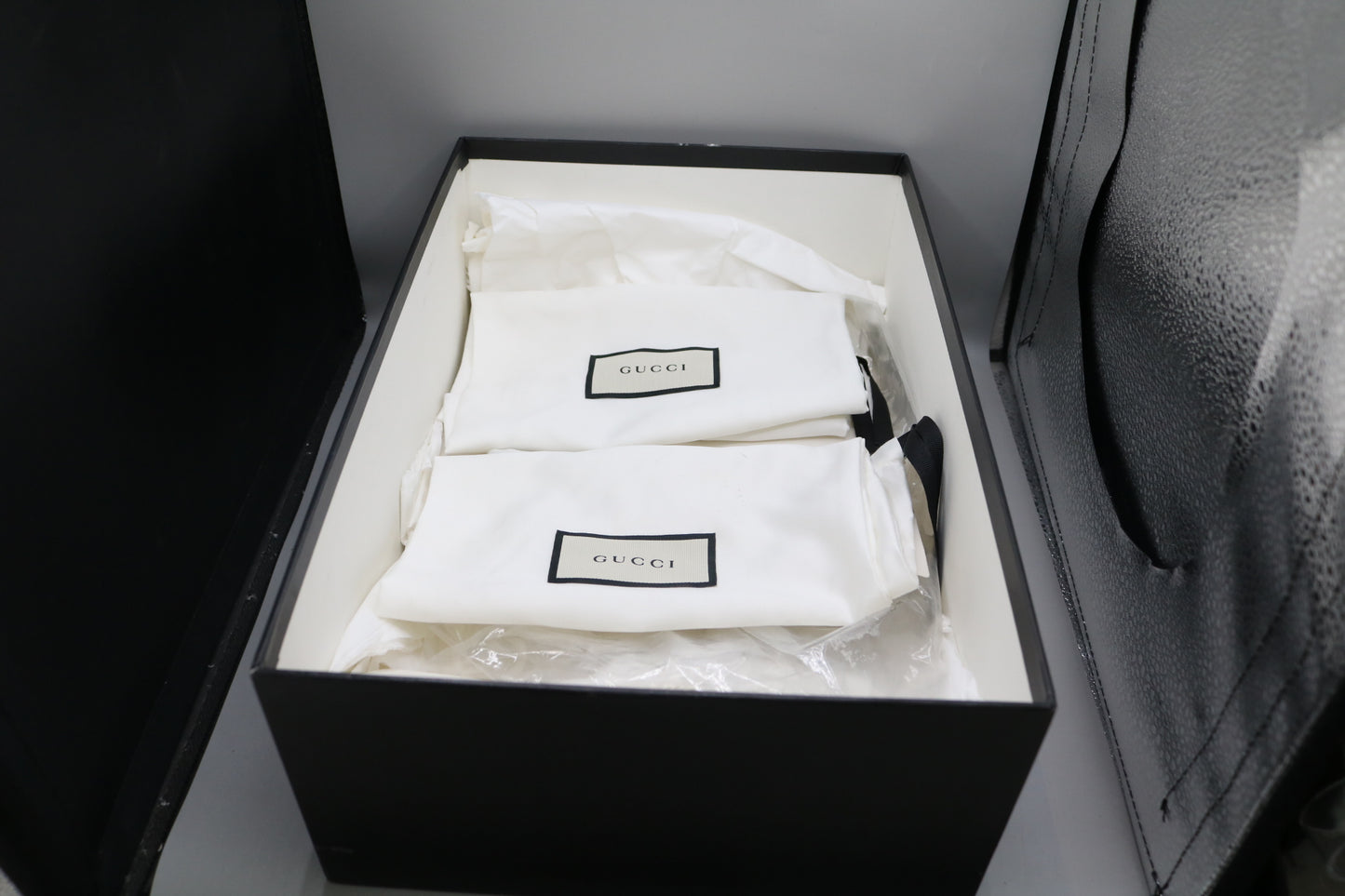 Gucci Ultrapace "Silver" 599058 HW910 8161 US Size 9
