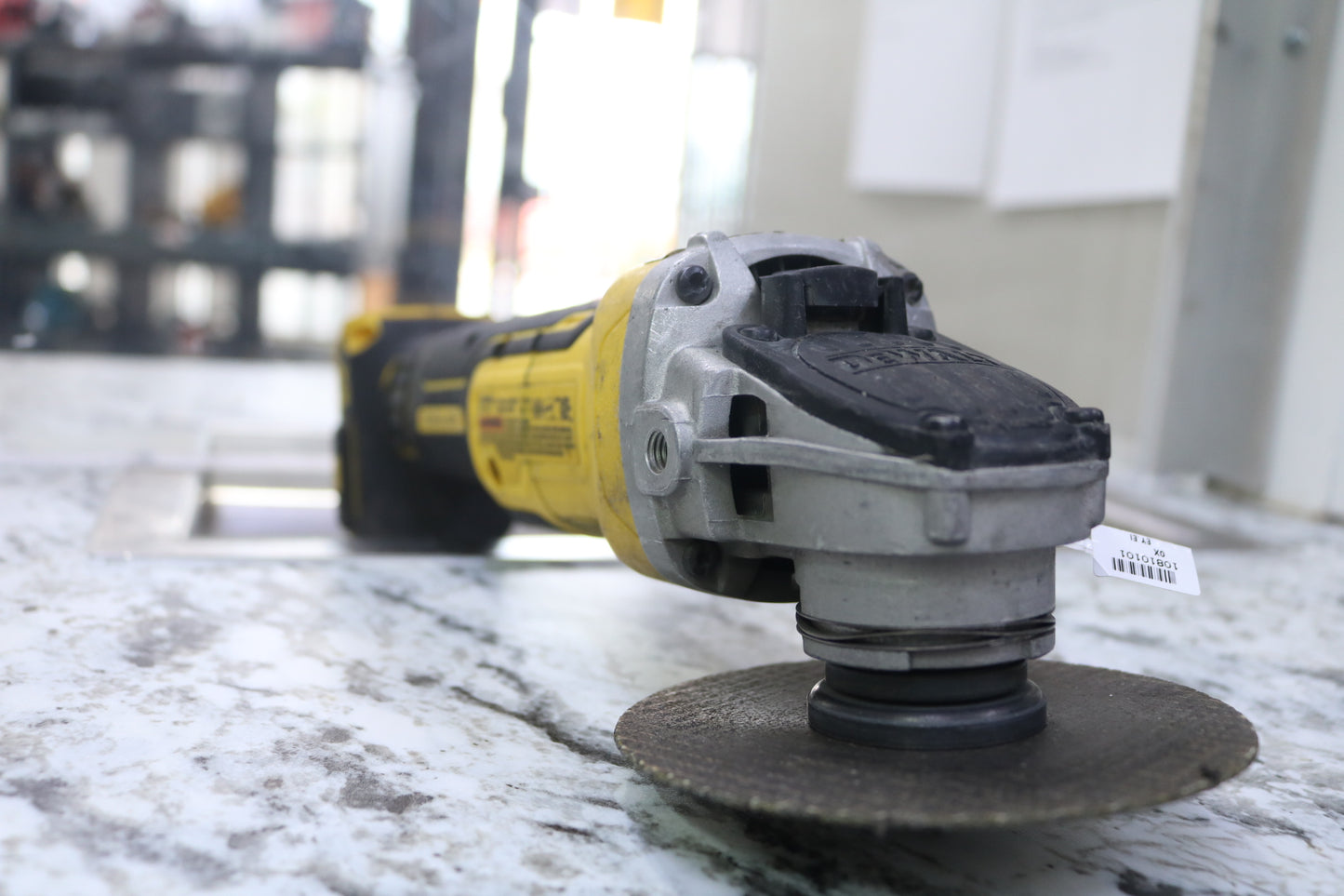 DEWALT DCG405 20V MAX XR 125mm Brushless Angle Grinder Tool Only