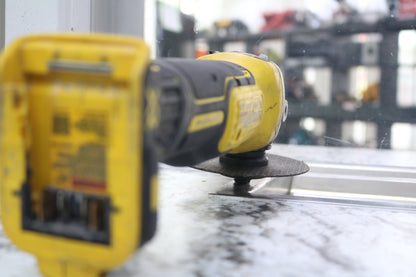 DEWALT DCG405 20V MAX XR 125mm Brushless Angle Grinder Tool Only