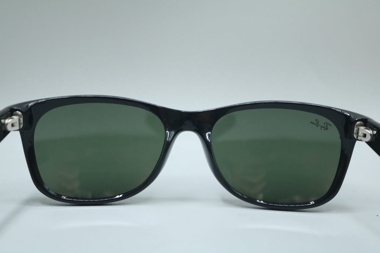 Ray-Ban RB2132 Sunglasses