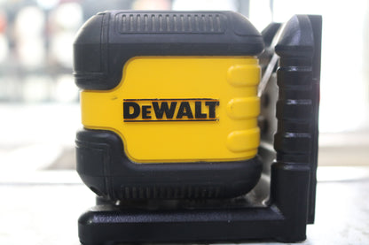 DeWalt DW08802CG 55' Range Green Beam Self-Leveling Cross-Line Laser