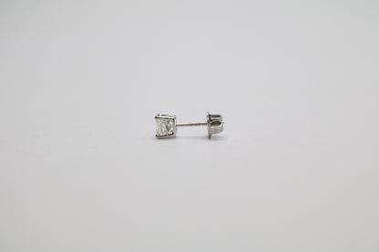 14K Single White Gold Diamond Earring (0.30CTW)
