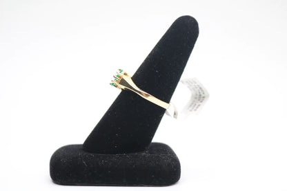 14k Yellow Gold 3 Green Stone w/Clear Stone Ring(Size 8 1/4)