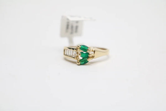 14k Yellow Gold 3 Green Stone w/Clear Stone Ring(Size 8 1/4)