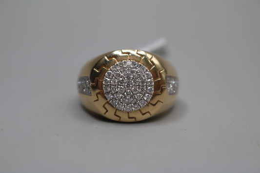 14K Yellow Gold Round Cluster Diamond Ring (Size 10) Local Pick Up