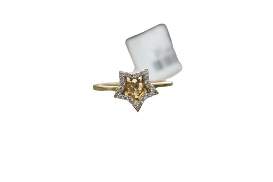 14k Yellow Gold Star Style Lady Ring W/Clear Stones (Size 7)