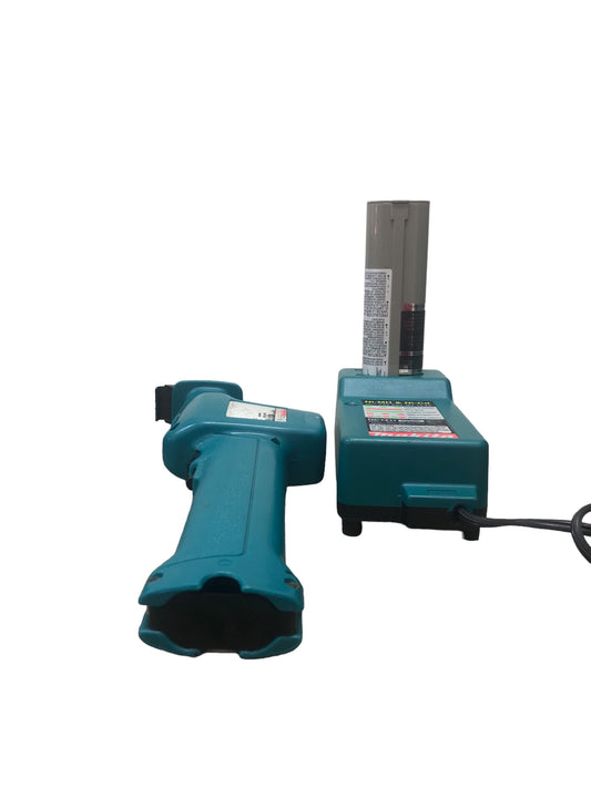 Makita 4390D Reciprocating Saw Tool with Charger & Battery