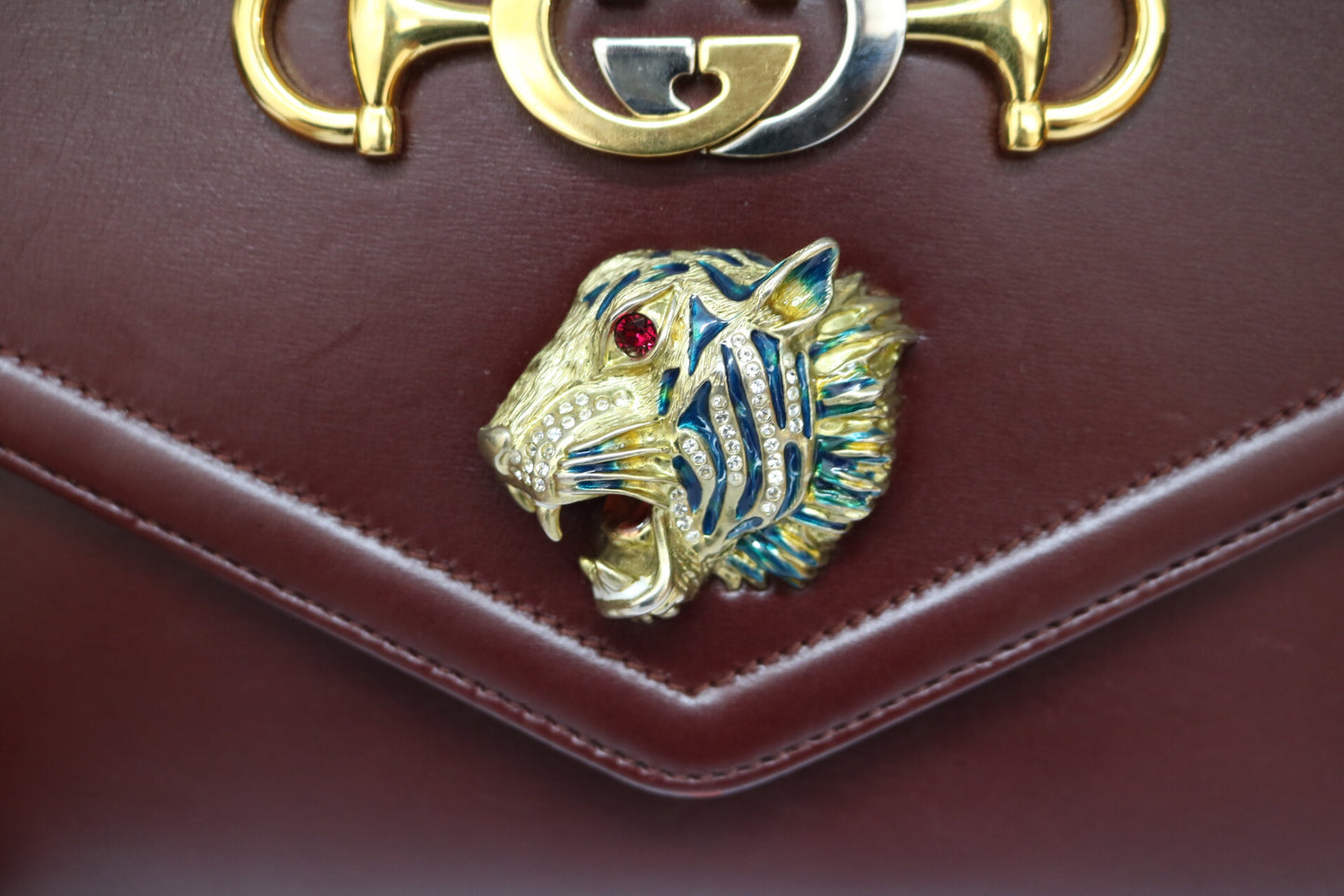 Authentic Gucci Burgundy Rajah Tiger Head Shoulder Bag