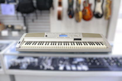 Yamaha DGX-300 76 Keys Keyboard (Local Pick-up only)
