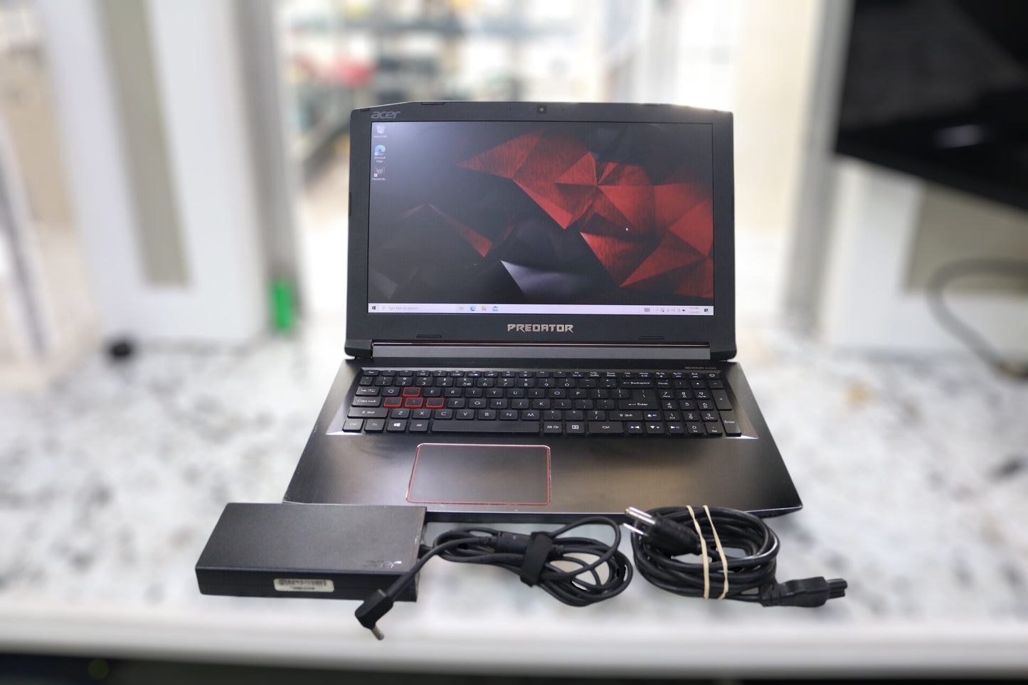 2017 Acer Predator Helios 300 Series Model N17C1 15 Inch Laptop Bad Battery (please read)