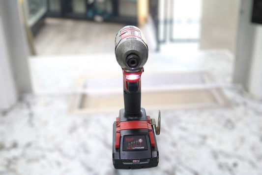 Milwaukee 2850-20 M18 Impact with Battery