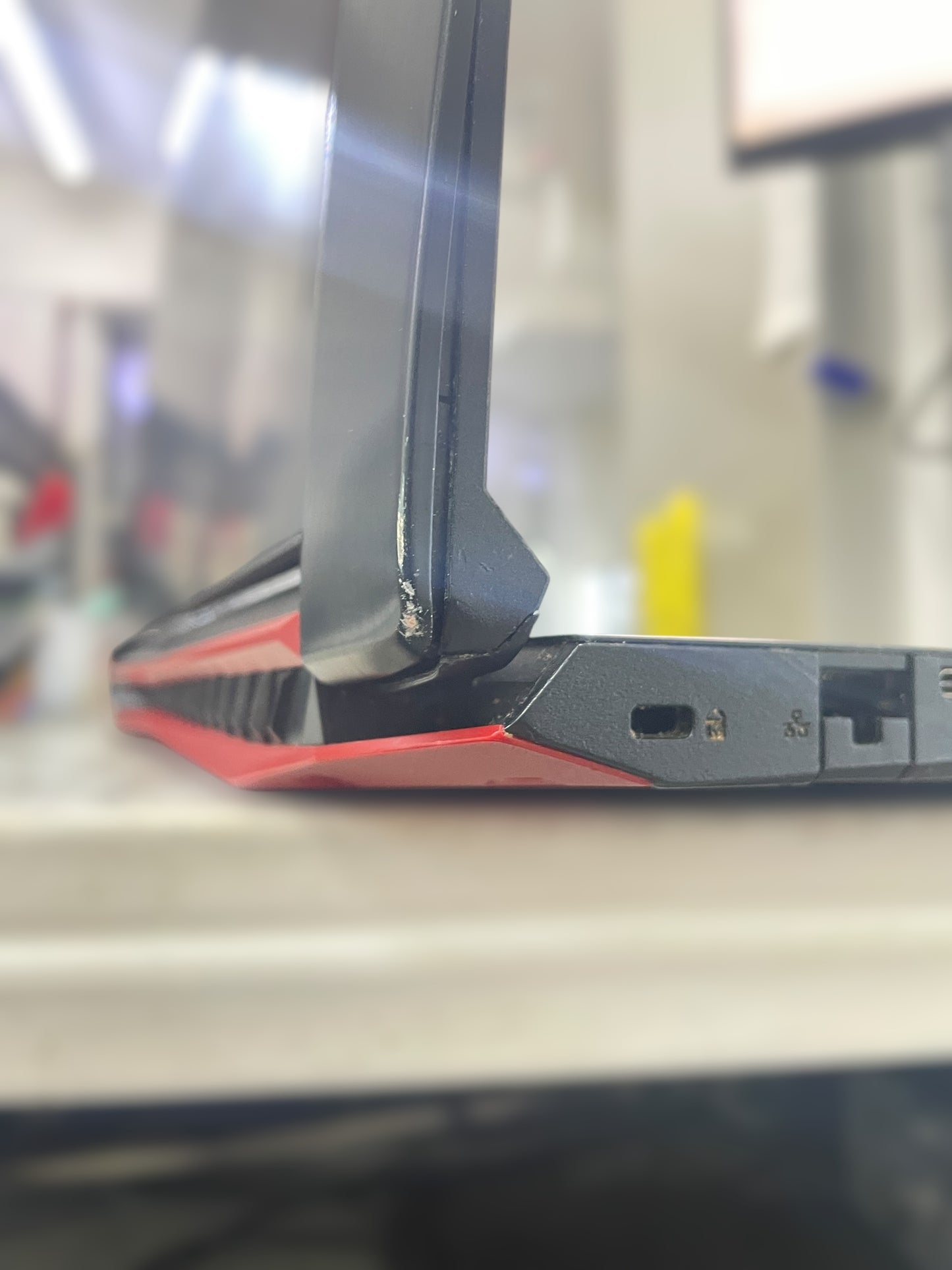 2017 Acer Predator Helios 300 Series Model N17C1 15 Inch Laptop Bad Battery (please read)