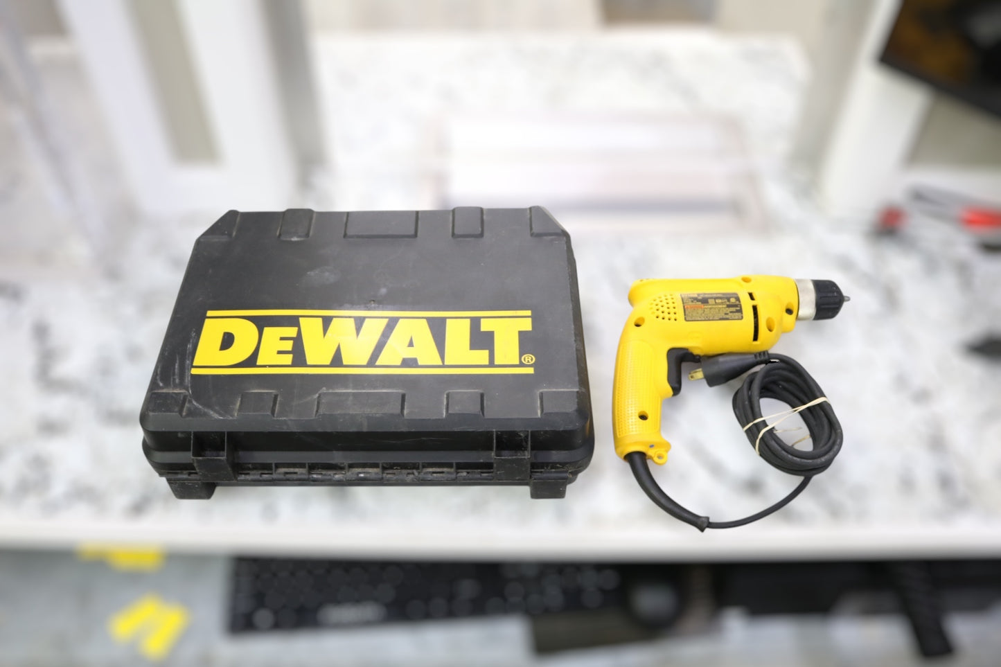 Dewalt D21008 Screwdriver
