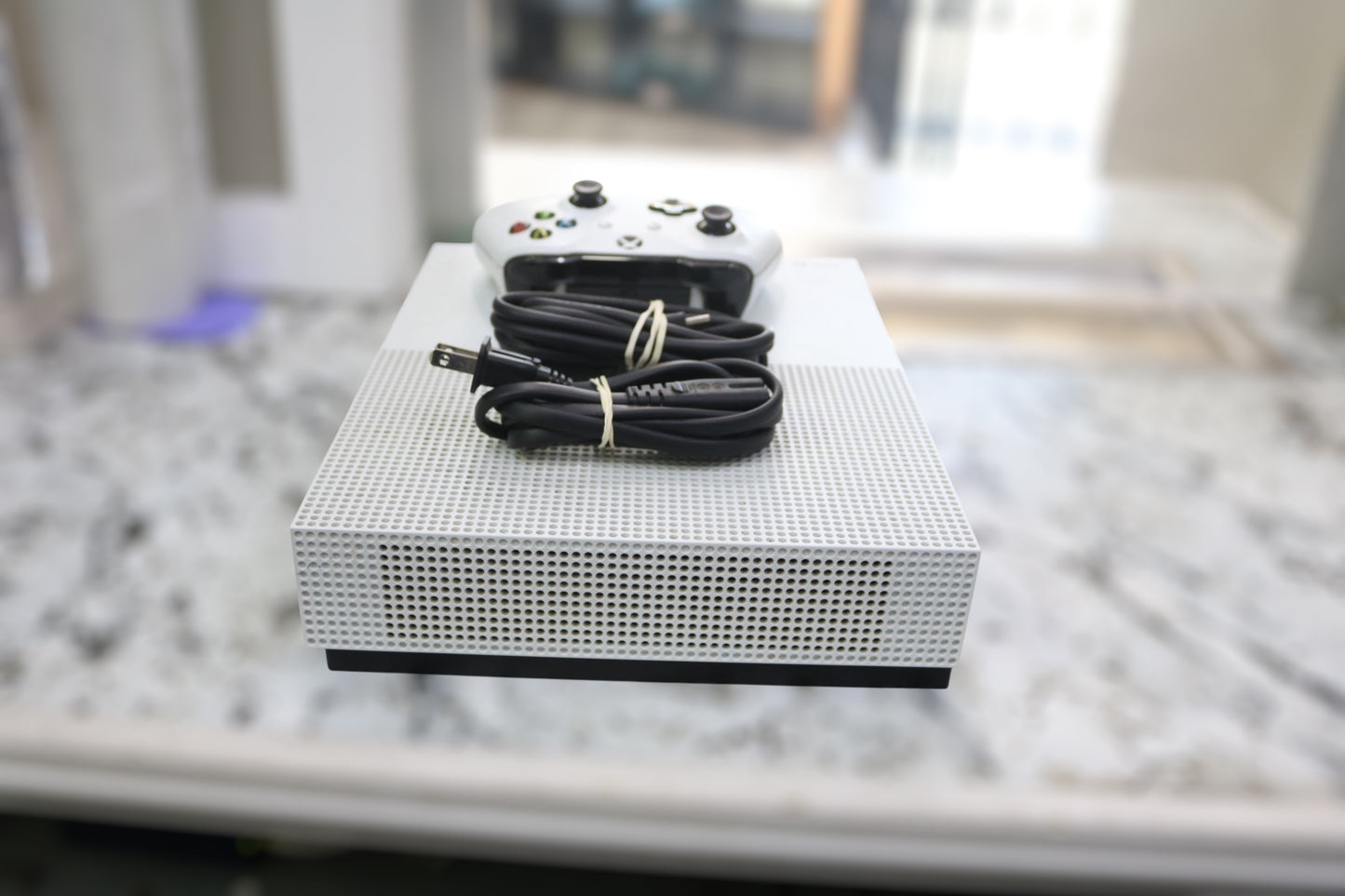 Microsoft 1681 Xbox One S 500 GB Console