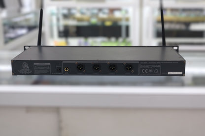 VocoPro UHF-5800, 4 Channel Wireless Microphone System (Local Pick-up only)