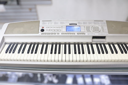Yamaha DGX-300 76 Keys Keyboard (Local Pick-up only)