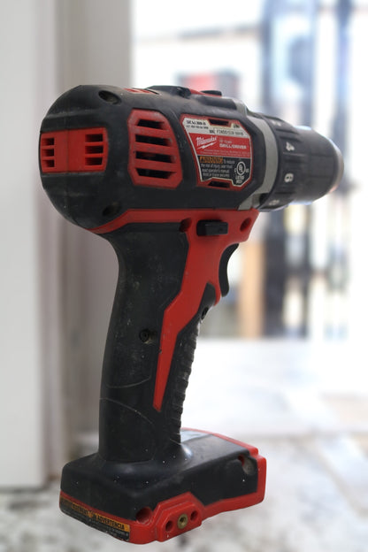 Milwaukee 2606-20 M18 18V Lithium-Ion Cordless 1/2 in. Drill Driver (TOOL ONLY)