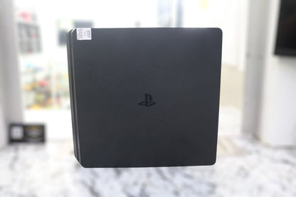 Sony PS4 Slim CUH-2215B 1TB Console