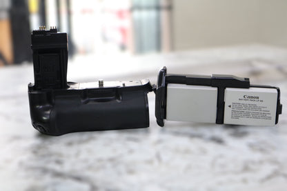 Canon EOS Rebel T4i with Extended Grip