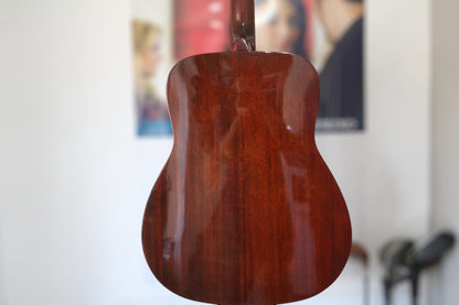 Yamaha FG-200 Acoustic Guitar with hard case (Local Pick-up only)